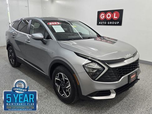 Used 2023 Kia Sportage LX image 1