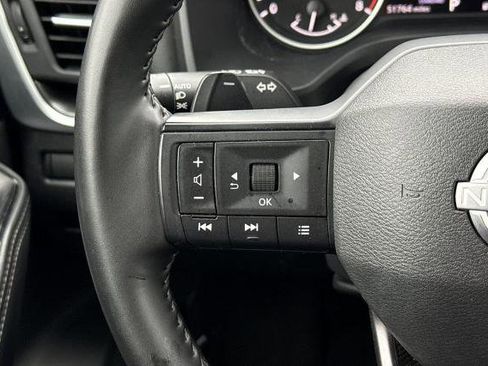 Used 2025 Nissan Rogue SV FWD image 33