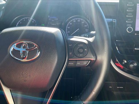 Used 2022 Toyota Camry SE w/ Convenience Package image 21