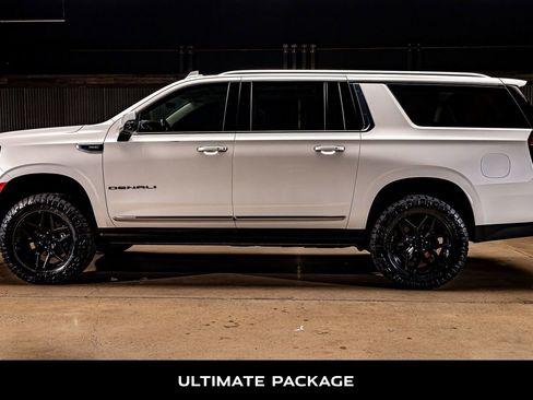 Used 2021 GMC Yukon XL Denali w/ Denali Ultimate Package image 6