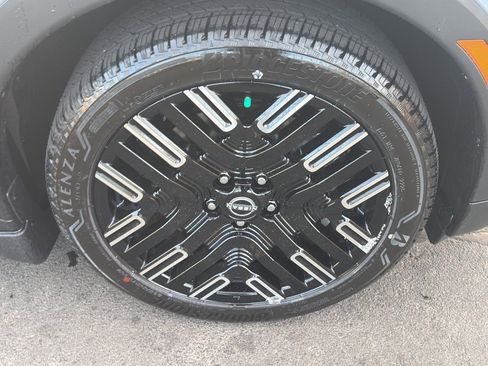 New 2026 Nissan Leaf Platinum+ w/ Cargo Package (Platinum+) image 9