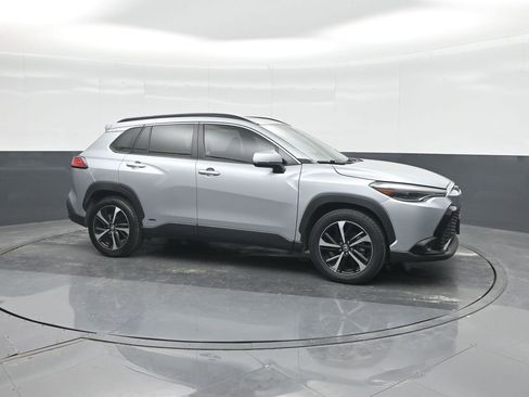 Used 2023 Toyota Corolla Cross XSE w/ Convenience Package image 11