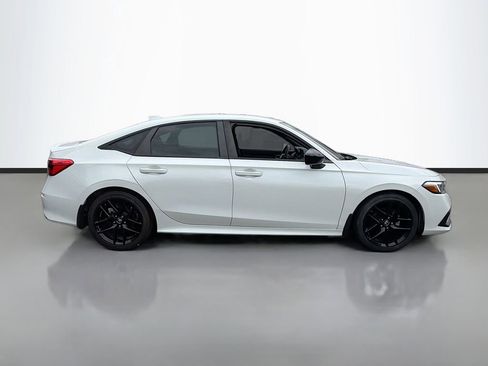 Used 2023 Honda Civic Sport image 4