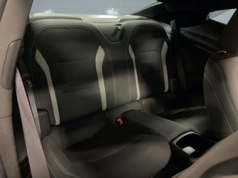 Used 2022 Chevrolet Camaro LT w/ Technology Package image 30