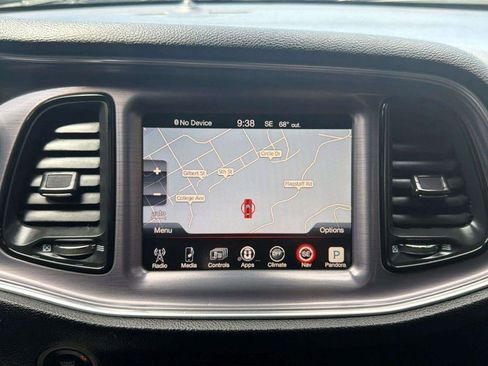 Used 2016 Dodge Challenger SXT RWD image 23