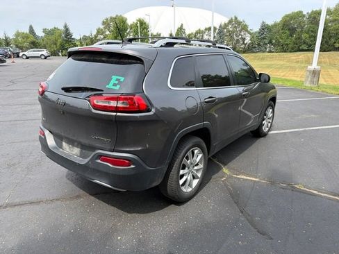 Used 2015 Jeep Cherokee Limited AWD/4WD image 3