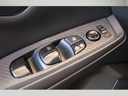 Used 2024 Nissan Sentra S image 29