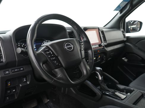 Used 2023 Nissan Frontier SV AWD/4WD image 25
