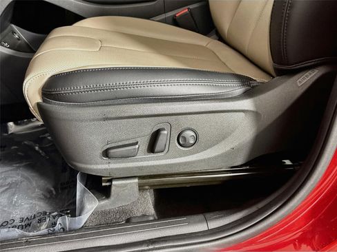 Used 2023 Hyundai Santa Fe SEL w/ Premium Package FWD image 23