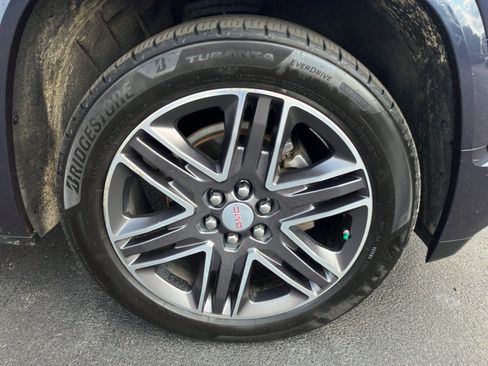 Used 2019 GMC Acadia Denali w/ Technology Package AWD/4WD image 8