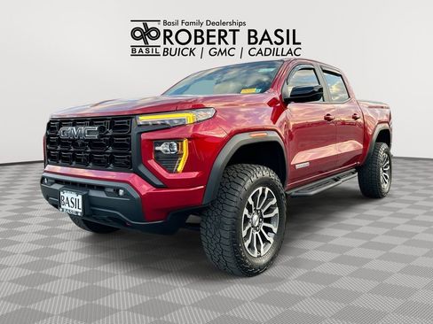 Used 2023 GMC Canyon Elevation w/ Elevation Premium Package AWD/4WD image 1