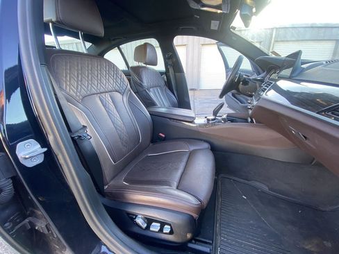 Used 2018 BMW M550i xDrive image 26