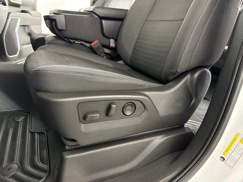 Used 2023 Chevrolet Silverado 1500 LT AWD/4WD image 12