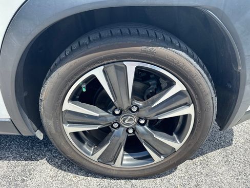 Used 2020 Lexus UX 250h w/ Premium Package AWD/4WD image 16