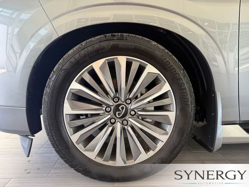 Certified 2026 INFINITI QX80 Luxe w/ Cargo Package AWD/4WD image 9