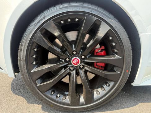 Used 2015 Jaguar F-TYPE S RWD image 3