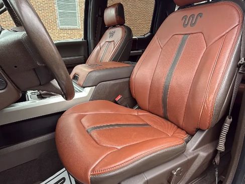 Used 2019 Ford F150 King Ranch w/ Equipment Group 601A Luxury AWD/4WD image 26