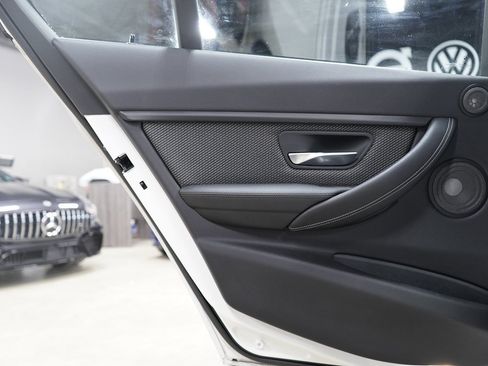 Used 2018 BMW M3 RWD image 14