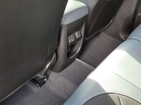 Used 2022 Chevrolet Colorado Z71 w/ Safety Package image 26