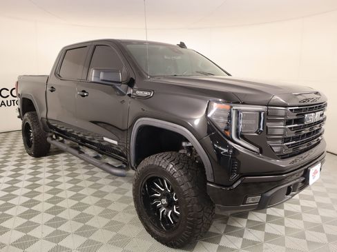 Used 2023 GMC Sierra 1500 Elevation image 1