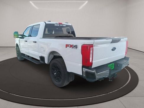 Used 2023 Ford F250 XLT w/ FX4 Off-Road Package AWD/4WD image 7