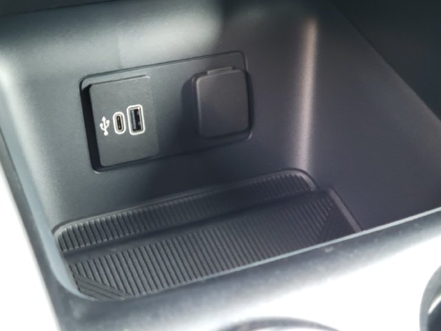 New 2027 Ford Explorer Active RWD image 29