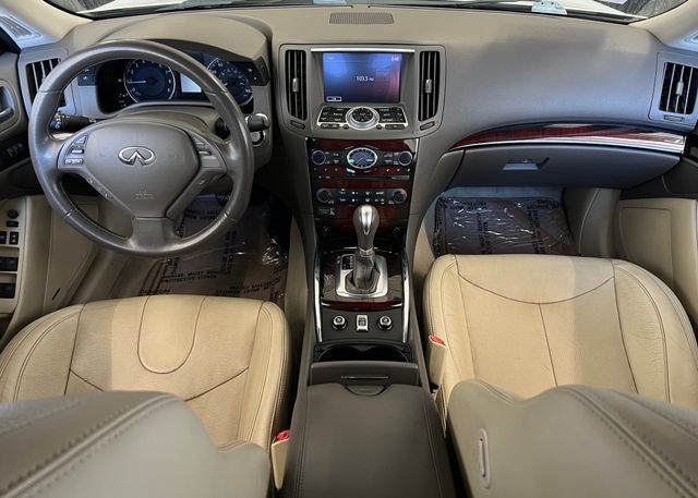 Used 2014 INFINITI Q60 Convertible w/ Premium Package RWD image 31