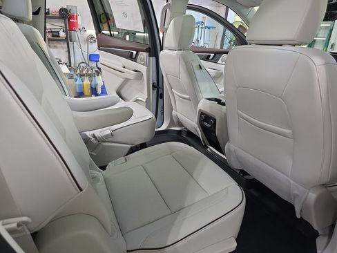 New 2026 Buick Enclave Avenir w/ Super Cruise Package AWD/4WD image 11