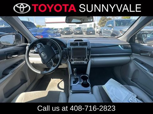 Used 2014 Toyota Camry XLE w/ Leather Package FWD image 4