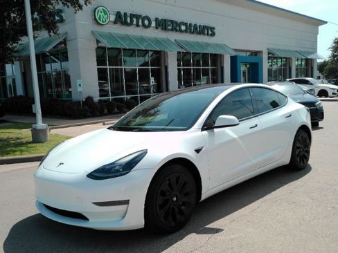 Used 2023 Tesla Model 3 Standard Range RWD image 1