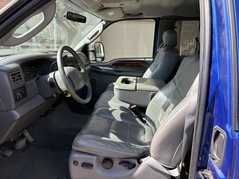 Used 2003 Ford F350 Lariat image 14