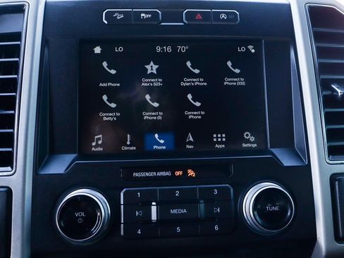 Used 2018 Ford F150 Lariat w/ Equipment Group 502A Luxury AWD/4WD image 30