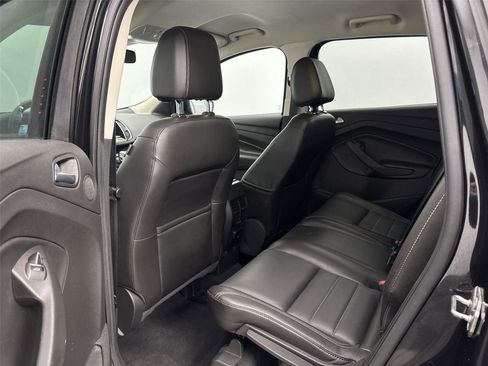 Used 2015 Ford Escape Titanium image 29