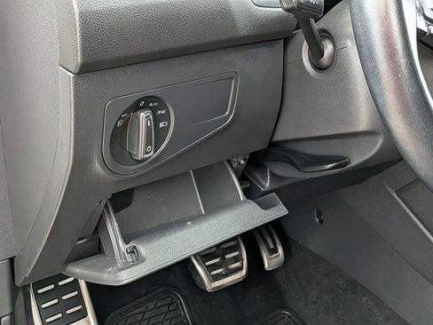Used 2020 Volkswagen Tiguan SE R-Line AWD/4WD image 14