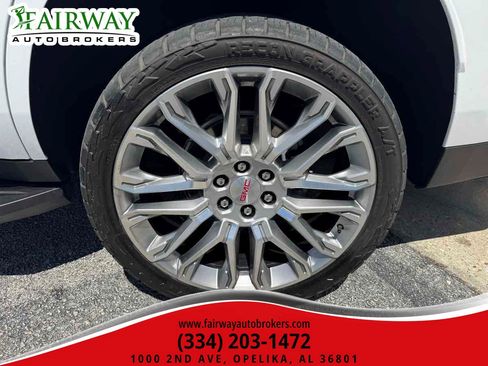 Used 2025 GMC Yukon Denali AWD/4WD image 50