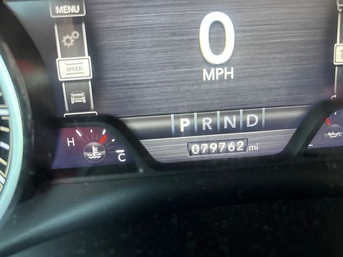 Used 2019 RAM 1500 Laramie AWD/4WD image 14