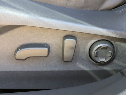 Certified 2025 Subaru Outback Limited w/ Popular Package #2 image 19