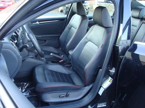 Used 2015 Volkswagen Jetta GLI SE image 7