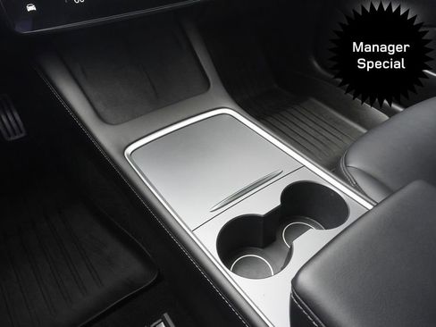 Used 2022 Tesla Model 3 Performance image 13