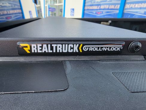 Used 2018 Ford F250 Platinum w/ Platinum Ultimate Package AWD/4WD image 9