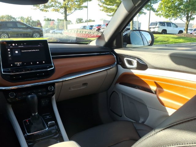 Certified 2024 Jeep Compass Limited AWD/4WD image 12