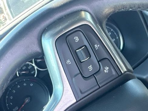 Used 2021 Chevrolet Suburban Z71 w/ Rear Media and Nav Package AWD/4WD image 23
