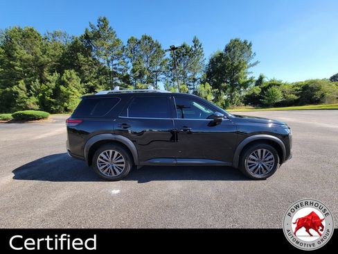Used 2024 Nissan Pathfinder SL w/ SL Premium Package FWD image 5