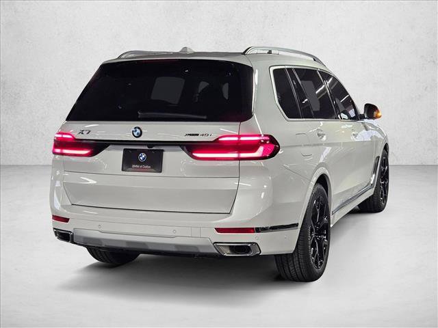 Used 2027 BMW X7 xDrive40i w/ Premium Package AWD/4WD image 2