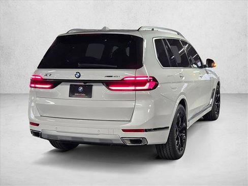 Used 2027 BMW X7 xDrive40i w/ Premium Package AWD/4WD image 2