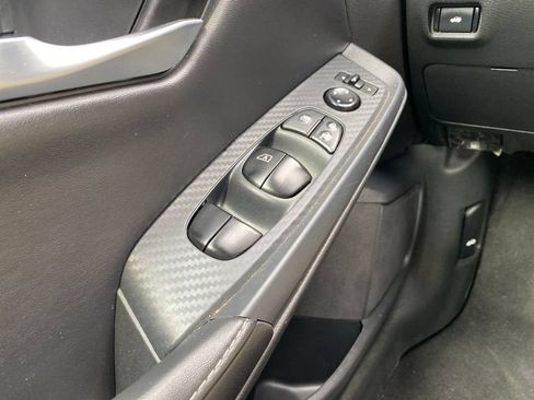 Used 2024 Nissan Sentra SV FWD image 26