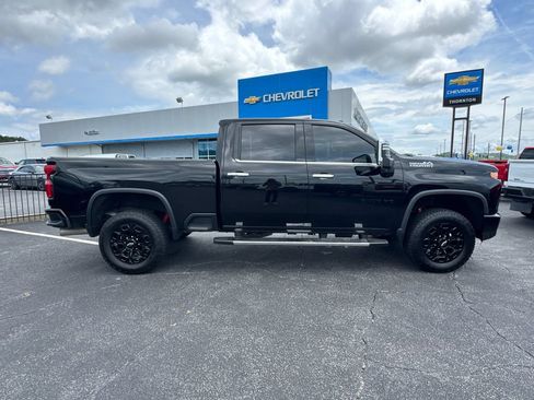 Used 2020 Chevrolet Silverado 2500 High Country w/ Z71 Off-Road Package AWD/4WD image 5