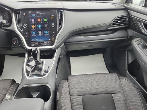Used 2020 Subaru Outback Premium image 11