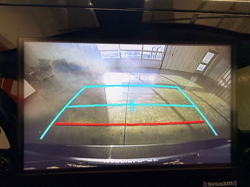 Used 2023 Toyota Camry SE image 33