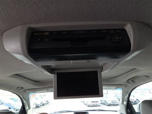 Used 2010 Toyota Tundra Limited image 33